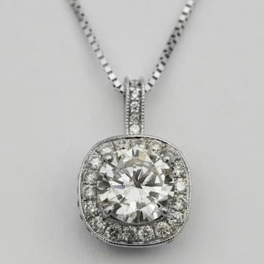 Cushion halo pendant